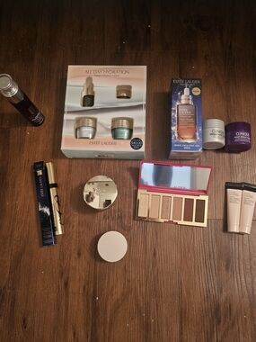 Estée Lauder All Day Hydration, Advanced Night Repair 100ml. The Reye Shadow.